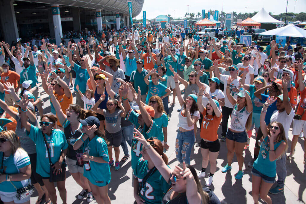 Miami dolphins tailgate