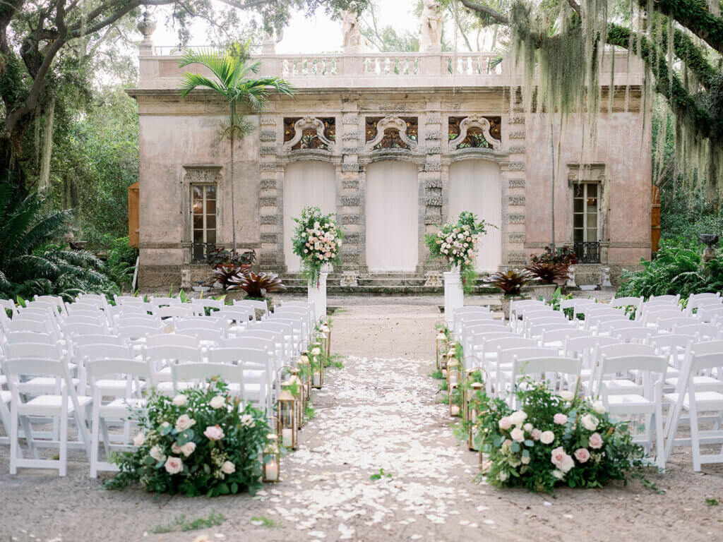 Best Miami Wedding Vendors: Our Recommended Planners, Venues & More 1 Vizcaya Gardens Wedding Ceremony Details 749